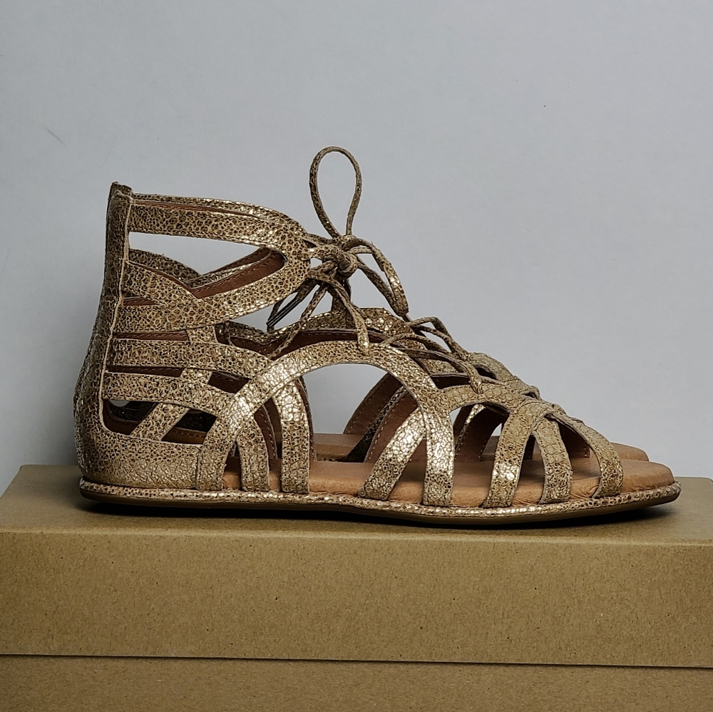 Gentle Souls Women's Break My Heart 3 Gold Sandal